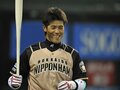 18歳の躍動と40歳のいぶし銀――。“らしさ”を取り戻した日本ハムの逆襲。 