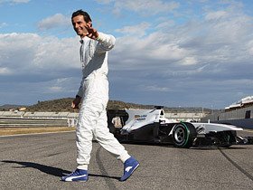 小林可夢偉のパートナーは38歳！ “デ・ラ・ロサ”という男は何者か？