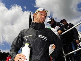 欧州ラウンドで消えたバトンの姿。揺らぎはじめたF1初戴冠。