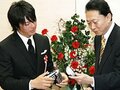 鳩山首相も手放しで賞賛する、石川遼の驚異の「コメント力」。