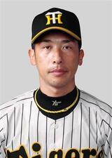 阪神の矢野が現役引退　右ひじ回復見込めず