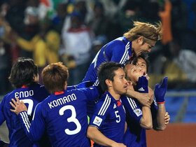 “新しい”岡田武史と日本代表が、デンマークを破って伝説を作った夜。