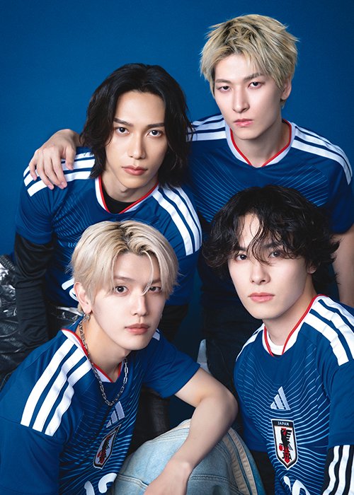 サッカー日本代表オフィシャルアンバサダー「JI BLUE」の4人