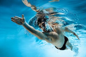 【続きを読む】平泳ぎとクロール、どっちがアンチエイジングに効果的？ “昭和生まれ”が水泳で気を付けたいこととは