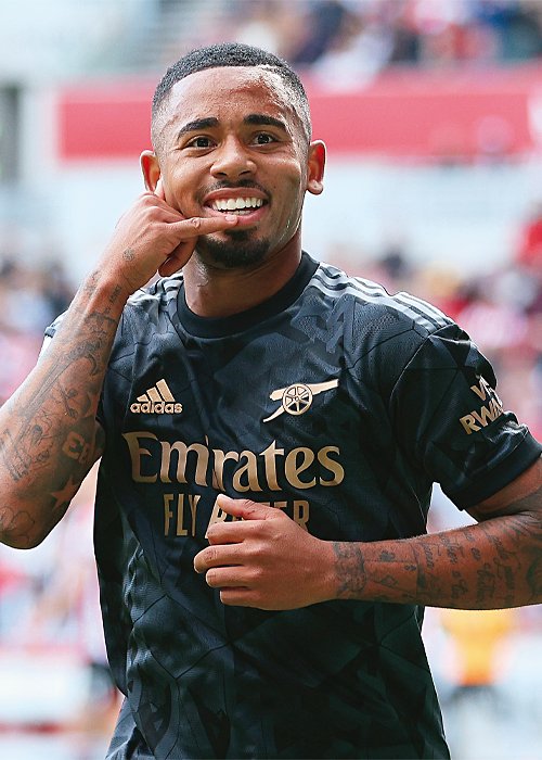 W杯で負傷したジェズスは3月に復帰。29節時点で17試合7得点と期待に応えている