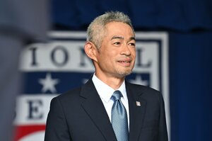 「史上最高のスピーチだ」イチローの“ある発言”を米国記者4人が絶賛「マーリンズを聞いたことない…に笑ったね」「まさか英語で語るとは…」現地の反応