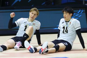 石川祐希「解決策が見つからない」高橋藍「正直、不安があった」“どうした男子バレー”まさかの予選敗退…トルコ戦翌日から一体何があったのか