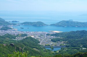 「廃校直前」離島の普通の公立校が“県大会11連覇”絶対王者を破って全国高校駅伝に出場した「まさかの実話」…9年前“小豆島の奇跡”はなぜ起こった？