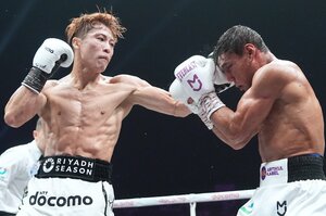 井上尚弥の“エグい左”で「脳がグラッ」敗者アフマダリエフ「じつは5ラウンドの一撃で“異変”」世界的カメラマンがとらえた“心が折れる”決定的瞬間
