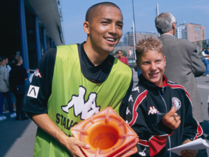 すごく憧れた」上田綺世とオランダ天才肌FWの師弟関係…“小野伸二の戦友