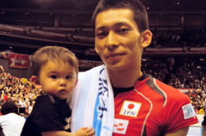 【話題】「お父さんと対戦したい」父はバレー界のレジェンド松本慶彦…清風セッター松本凛虎が目指す春高制覇「服を脱いだら“ゴツくなったな”と言われた」