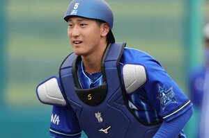 【1年目は…？】昨夏の甲子園から10kg増量！ DeNAドラ1捕手・松尾汐恩に聞いた“初キャンプの感想”「高校時代に比べると…」「捕手としてのタイプは…」