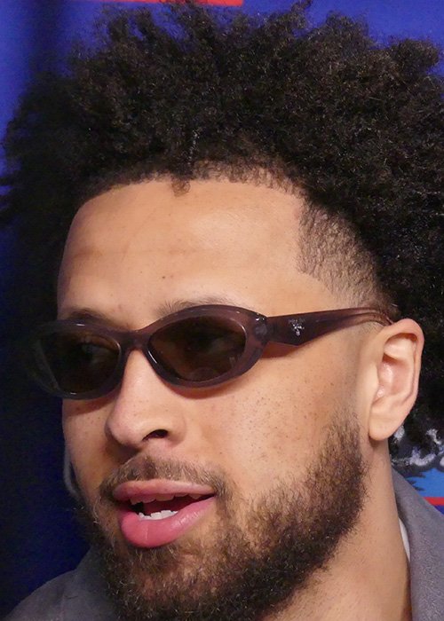 11月にはカニングハムを中心に球団最多タイ13連勝を記録