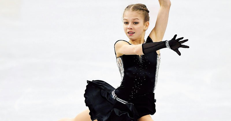 レア！アレクサンドラ・トゥルソワ 直筆サイン入りフォト/写真