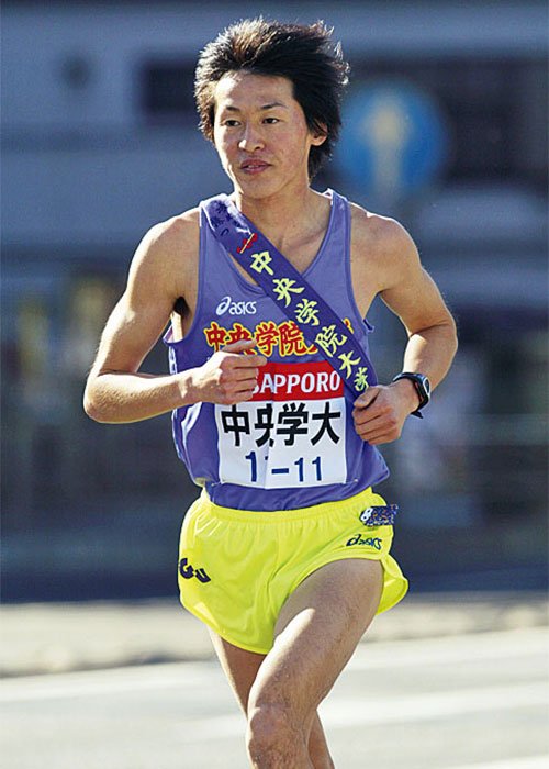 ’06年日本選手権では3000m障害で優勝。その8年後の’14年に再び同種目を制覇した