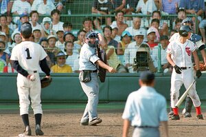 【話題】「ピッチャーかわいそう」批判も…夏の甲子園で衝撃だった24年前“延長15回サヨナラボーク”、現役高校球児（審判志望）は「素晴らしいです」