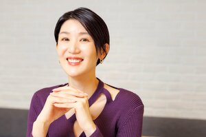 【最初から読む→第1回】「銀座の街ですれ違い…DMが届いた」栗原恵40歳が語る“超オープンな夫”との新婚生活「結婚願望はまったくなかった」〈電撃婚秘話〉