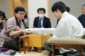 「AI評価値が30％→45％→73％→95％」藤井聡太23歳の逆転劇…“天才に再び敗れた天才”永瀬拓矢32歳との感想戦は「AI候補手に関心がなく」