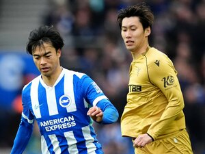 2月8日のブライトン戦、約2カ月ぶりに復帰したクリスタルパレス鎌田大地。三笘とのマッチアップ