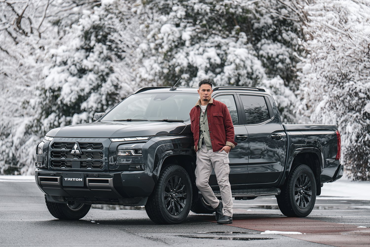 車両は旧型モデルです。一部仕様が異なります