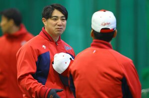 もうひとつの「野村再生工場」…カープの若手に経験のすべてを伝える野村祐輔三軍コーチの現役時代になかった充実の日々