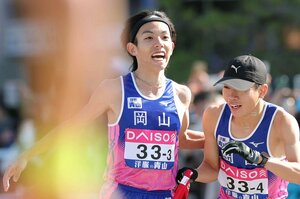 原晋監督も「スゴいなぁ、これは」マラソン狙う青学大勢…全国男子駅伝で笑顔のワケは？ 黒田朝日は「50％くらい」も同期ランナーは「一緒に走れて楽しかった」