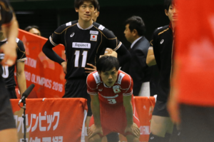 「本気でやれよ。お前らも、日本代表だろうが」石川祐希らを叱り続けた“鬼のリベロ”「永野さんはとにかく怖かった」男子バレー低迷期の葛藤