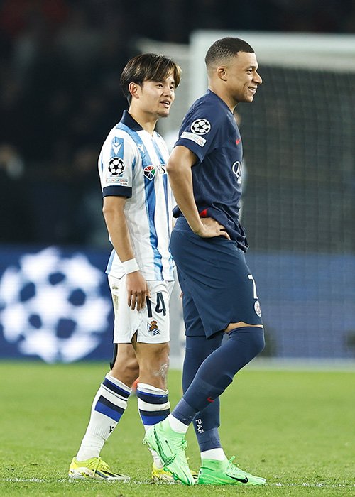 2月14日、試合後にエムバペと話した久保は、スペイン語で会話したと明かした