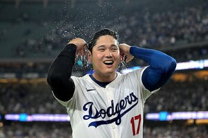 【快挙達成】大谷翔平「サヨナラ満塁弾で最速40-40＋盗塁成功率.909」「50-50」だけでなく…“大谷にしか狙えない”マンガ超え前代未聞の大記録とは