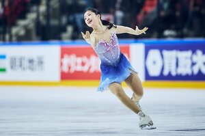 浅田真央に憧れた“17歳の新星”が衝撃の優勝「急に涙があふれてきました…」中井亜美の涙を拭ったコーチが語る秘話「負けず嫌い。もう一つは…」