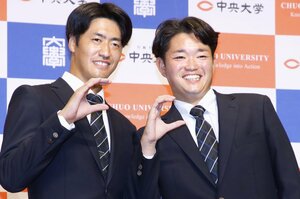 【人生の決断】「ファンがマウンドに立っている」ルーキー、DeNA石田裕太郎の決断…「西舘を見て、自分はこれじゃやっていけないなって」