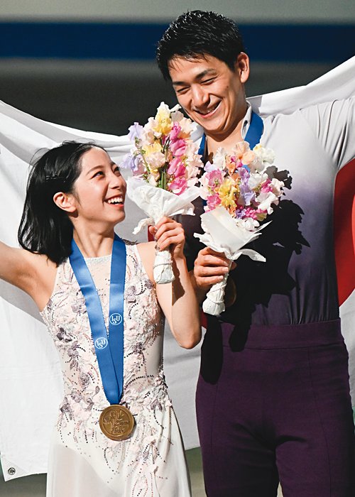 世界選手権ではSP（80.72点）、FS（141.44点）ともに自己ベストを更新。日本人ペアとして初優勝を果たした