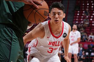 河村勇輝にとってNBAシカゴ・ブルズは“最適の環境”か「ガードが過剰なほど多い」のになぜ熱烈オファー？ 時代と逆行する小さなガードの挑戦