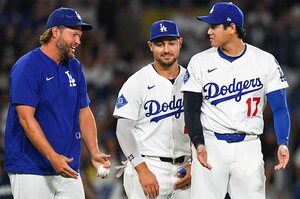 大谷が引退カーショウとハグ…惜別弾翌日に「オオタニはデンジャラス！」ロバーツ監督ビックリのワケ