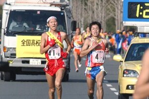 【名作】NHKアナウンサーが絶叫「ものスゴいペースです」“無名の県立高ランナー”が見せた伝説の区間新…20年前、なぜ全国高校駅伝で奇跡を起こせた？