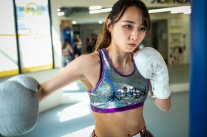 ◆「武尊さんみたいに気迫で前に出て…」大学1年生・松谷綺が19歳で狙う“K-1女子”の頂点《特別フォトインタビュー》