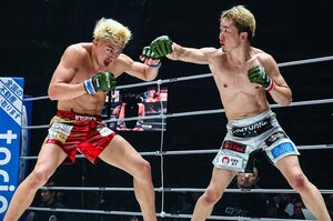 朝倉未来が“両者流血のTKO勝利”で見せた必死さ…『RIZIN男祭り』鈴木千裕戦直後の「全然楽しくないですよ」発言、3連敗からの復活劇はなぜ生まれたか？