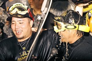 「給料安い選手に期待したらかわいそうでしょ」歴史的優勝のソフトバンク・小久保裕紀監督が現地記者に語った“独走ウラ側”「MVP候補の3人」