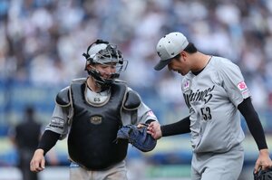 ロッテの“10代バッテリー”寺地隆成＆木村優人…40年ぶり快挙を生んだ「いつも一緒」19歳の日常「あいつは陽キャラ」「ワサビに最近ハマって…」